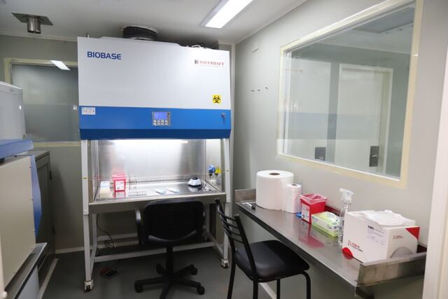 Laboratorio biomolecular en San Rafael.