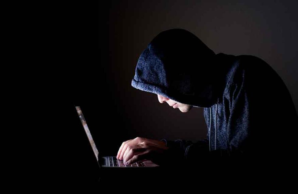 Un hacker pide U$S 200 mil por haber robado datos privados de 400 millones de usuarios de Twitter
