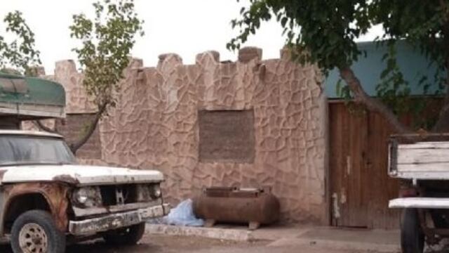 El frente de la casa donde habría fallecido el motociclista tras caerse de su rodado.