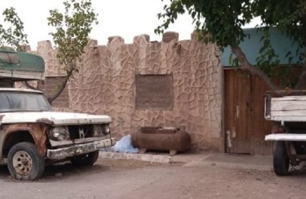 Un sanjuanino perdió el control de su moto, se estrelló contra una pared y murió