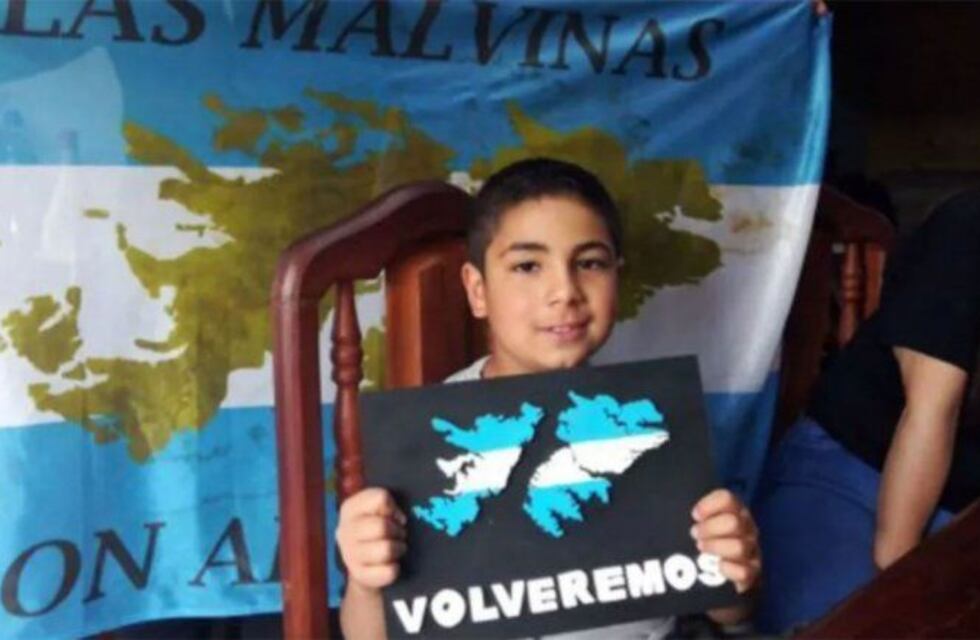 Neuquén: buscan que los alumnos de la provincia lleven las Islas Malvinas en el guardapolvo