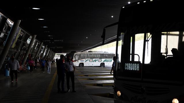 ID:4895959 terminal de omnibus de cordoba vuelven a circular los omnibus interurbanos foto ramiro pereyra