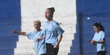 La puntaltense Sofía Mattos volvió a convertir dos goles para la selección de la Liga del Sur. (Foto: Emmanuel Briane-La Nueva).