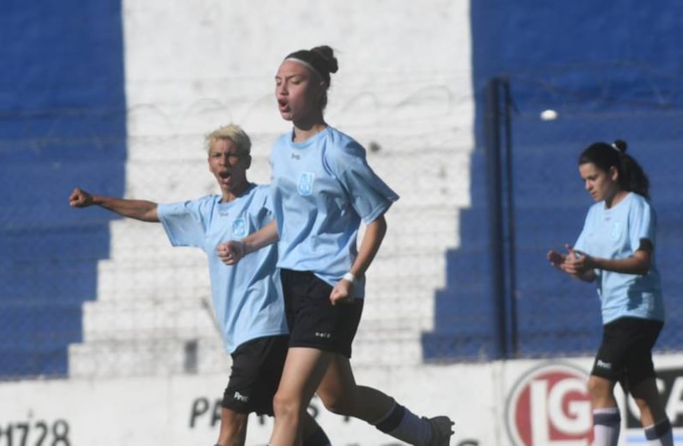 Liga del Sur: con la puntaltense Sofía Mattos, el femenino gana y golea