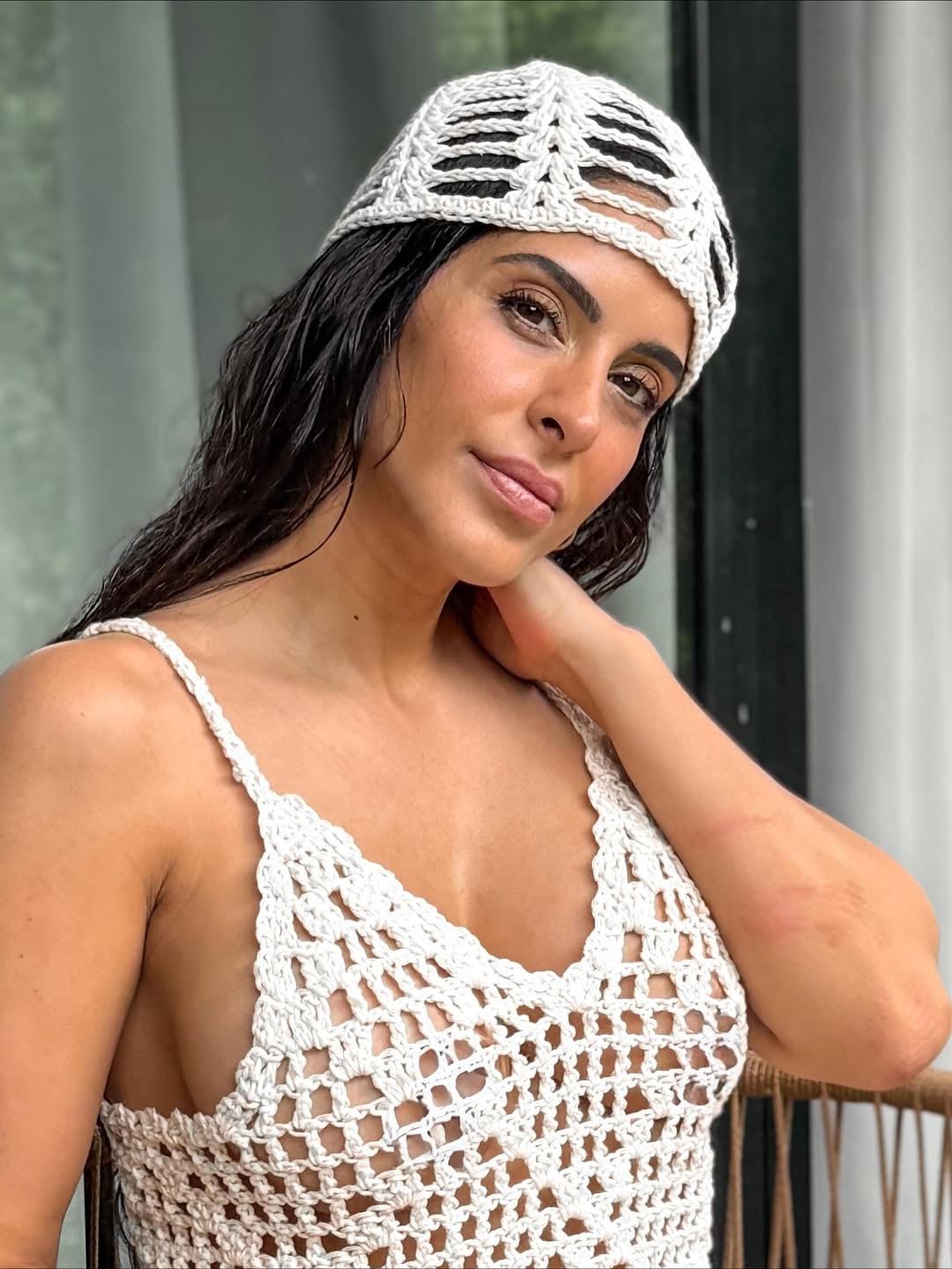 Celeste Muriega se sumó a la tendencia del verano y coleccionó likes con un top y falda tejidos al límite de la censura