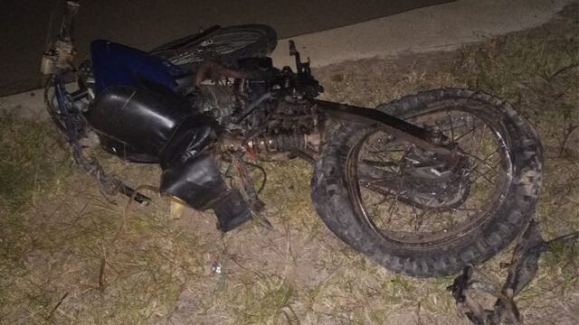 La moto. (Gentileza Bomberos de Almafuerte)