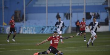 Pablo Vegetti apunta a volver al gol en Belgrano (Facundo Luque / La Voz).