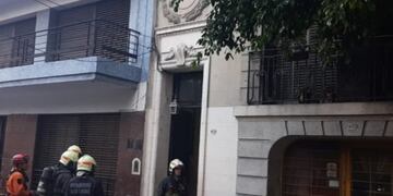 Tres personas y dos perros fueron hallados sin vida.