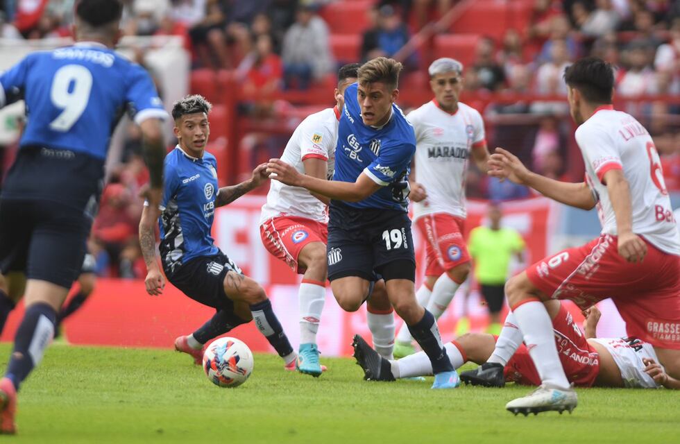 En La Paternal, Talleres lo ganaba pero Argentinos se lo dio vuelta y volvió al fondo de la tabla