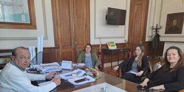 Sánchez y Hoffmann se reunieron con candidatas del Movimiento Vecinal