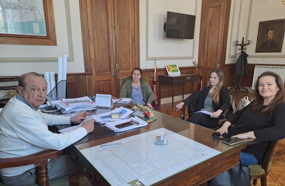 Tres Arroyos: Sánchez y Hoffmann se reunieron con candidatas del Movimiento Vecinal