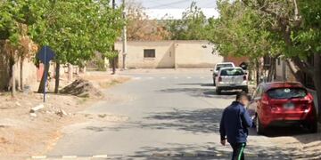 El hombre fue atacado por al menos dos personas en un barrio de Santa Lucía.