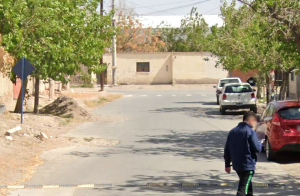 Robaron y atacaron a golpes a un anciano en Santa Lucía