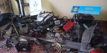 Punta Alta: allanan una vivienda y encuentran decenas de partes de motos