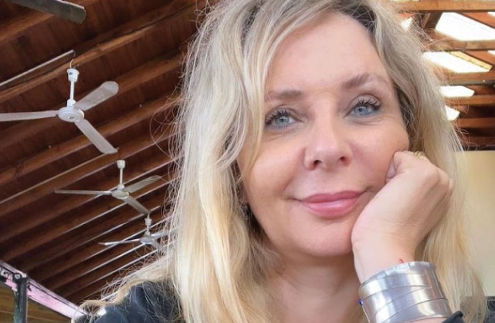 A sus 57 años, Evelyn Von Brocke se animó a un mega escote y dejó ver su ropa interior de encaje