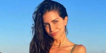 Zaira Nara apuesta por las transparencias desde Punta del Este. / Instagram