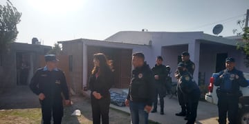 El operativo se llevó a cabo en un domicilio de Cruz del Eje. (Policía)