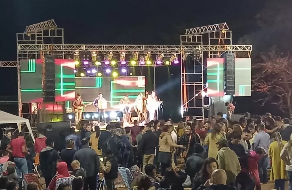 Puerto Leoni disfrutó de la Fiesta del Lapacho y Expo Región de las Flores