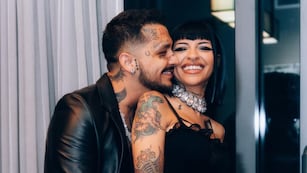 Cazzu embarazada de Christian Nodal