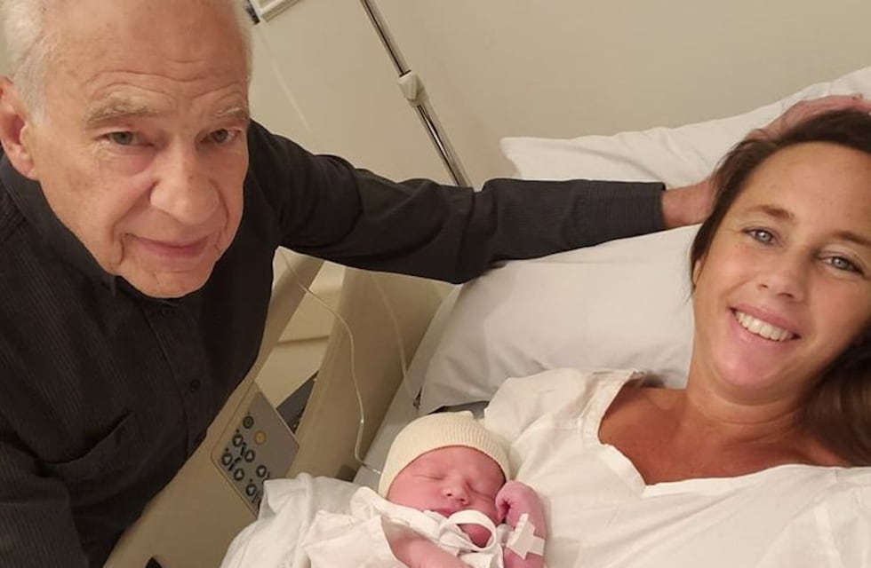 Alberto Cormillot le hizo frente a las críticas por tener un hijo a los 80 años en “Podemos Hablar”: “Me asombra”