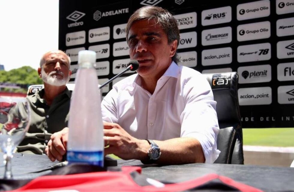 Javier Sanguinetti fue presentado en Newell’s: “Quiero un equipo protagonista y que gane el clásico”