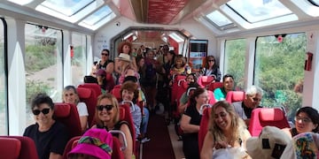 El más novedoso producto turístico de Jujuy , el Tren Solar de la Quebrada, batió un récord alcanzando el 99% de ocupación este fin se semana extra largo.