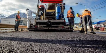 Ushuaia: repavimentan 240 metros lineales de la Avenida Héroes de Malvinas