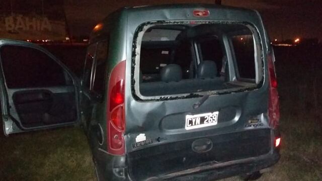 Camión chocó por detrás a una camioneta.
