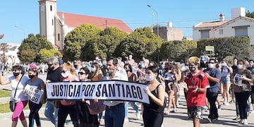 Vecinos de Berrotarán se manifestaron para pedir justicia por Santiago Mansicidor.
