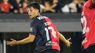 Valentino Acuña, de ser doble de Messi a anotar en Primera.