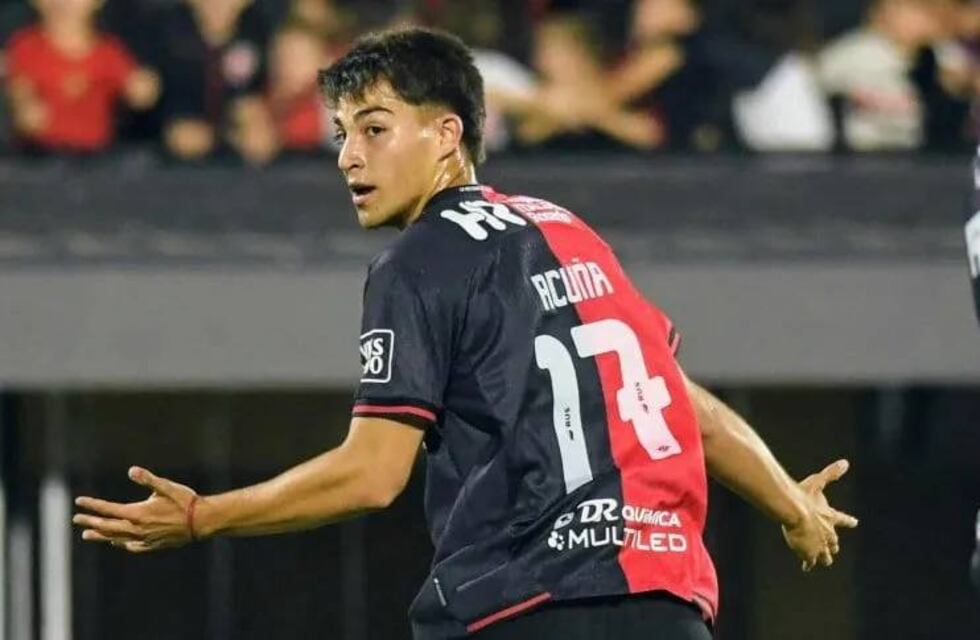 El doble de Messi marcó su primer gol en Primera: quién es Valentino Acuña, la joven promesa de Newell’s