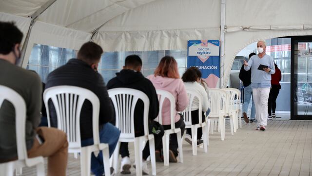 La provincia de Santa Fe registró 2.421 casos de coronavirus y 40 muertes este viernes.