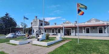 Centro Cultural La Estación de Tres Arroyos - Banderas