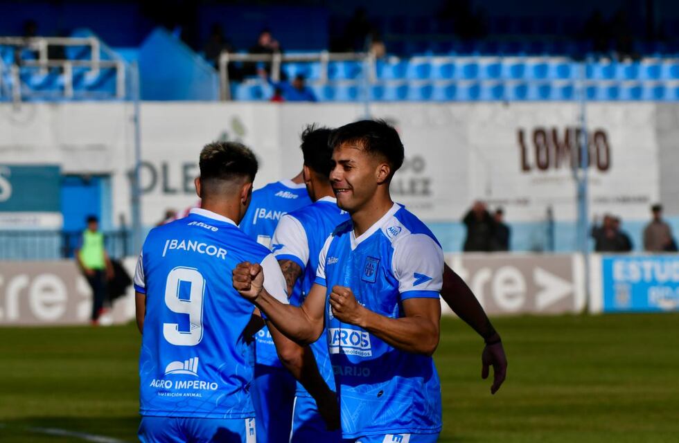 El Celeste ganó el duelo entre Estudiantes y retomó la pelea arriba en la tabla