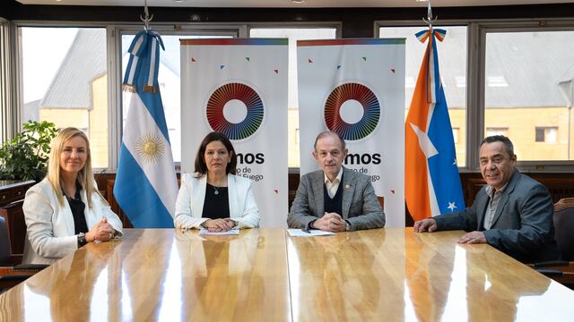 Tierra del Fuego firma convenio con Nación de asistencia y cooperación sobre accesibilidad