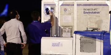 Comenzó la distribución de las vacunas Sinopharm.