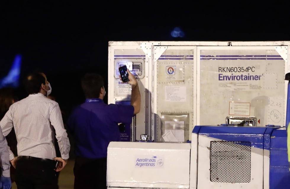 Comenzó la distribución de las vacunas Sinopharm en todo el país
