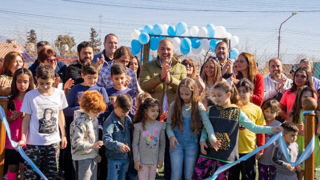 Matías Stevanato inauguró un nuevo playón deportivo en Maipú