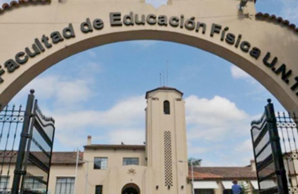La Facultad de Educación Física de la UNT cumple 21 años