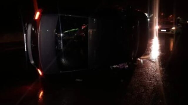 Automovilista resultó ileso tras despistar con su vehículo en San Martín.