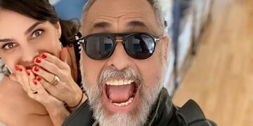 Jorge Rial y Romina Pereiro enfrentan rumores de ruptura.