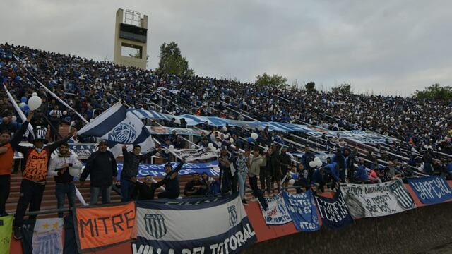 Talleres recibirá el aliento de su hinchada en Mendoza para el duelo de los 16 avos de Copa Argentina contra River. / Orlando Pelichotti.