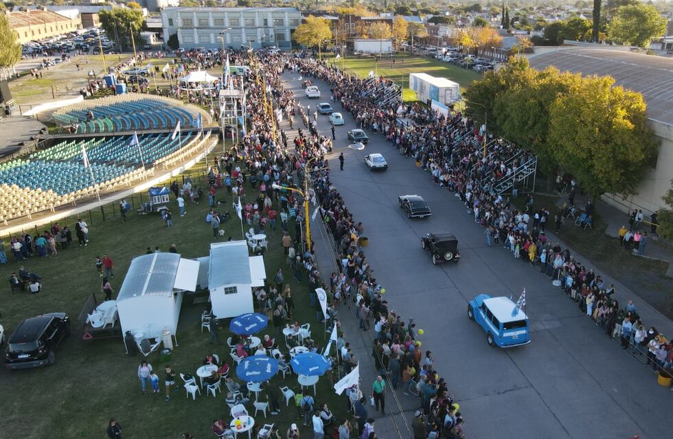 Se invita a las instituciones a participar del Desfile Cívico por el aniversario de Tres Arroyos