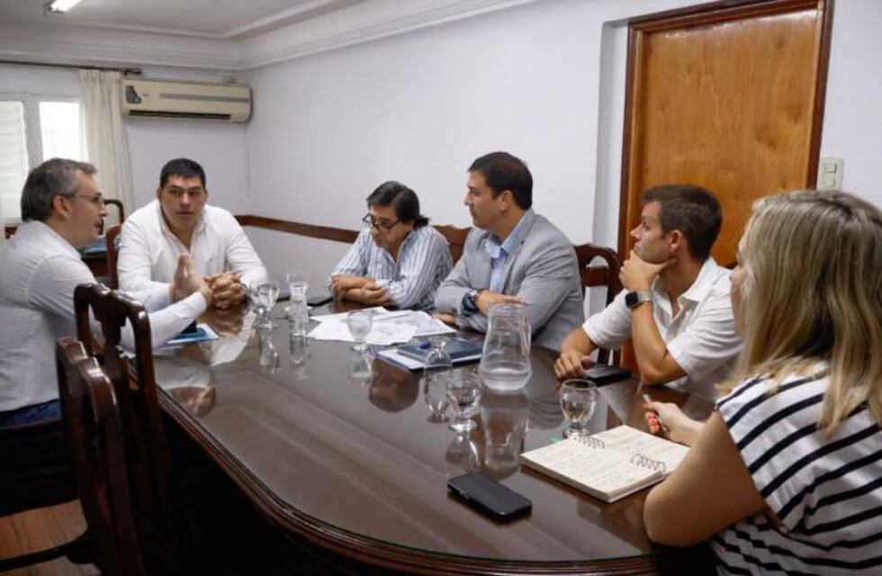 “Trabajar en conjunto nos permite optimizar recursos y definir prioridades", dijo el ministro Nazur
