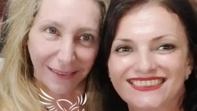 Patricia Buckmayer, concejal electa por La Libertad Avanza (LLA) junto con Karina Milei, hermana y mano derecha del presidente Javier Milei.