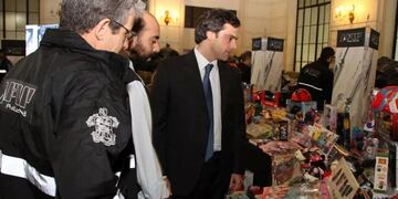 El director General de Aduanas, Guillermo Michel, durante un control.