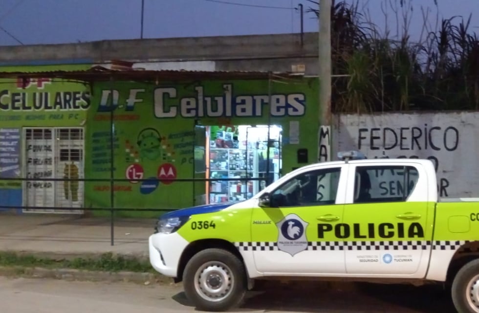Allanaron un local de compra-venta de celulares robados