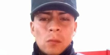 El policía de 29 años murió electrocutado.