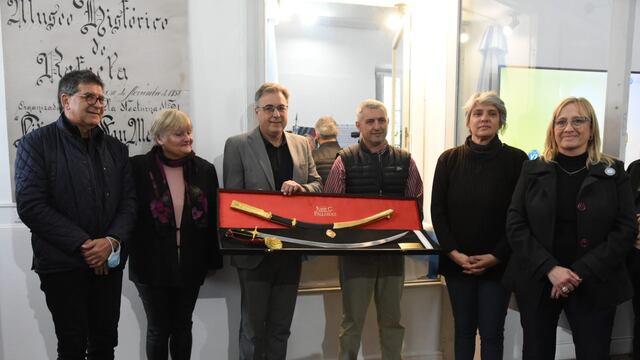 Todos pueden visitar en Rafaela el calco del sable corvo de San Martín, hecho por Pallarols
