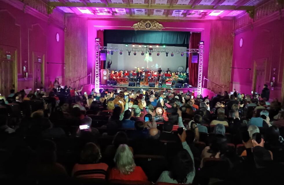 La Banda de Música de la BNPB se lució en el Teatro Colón